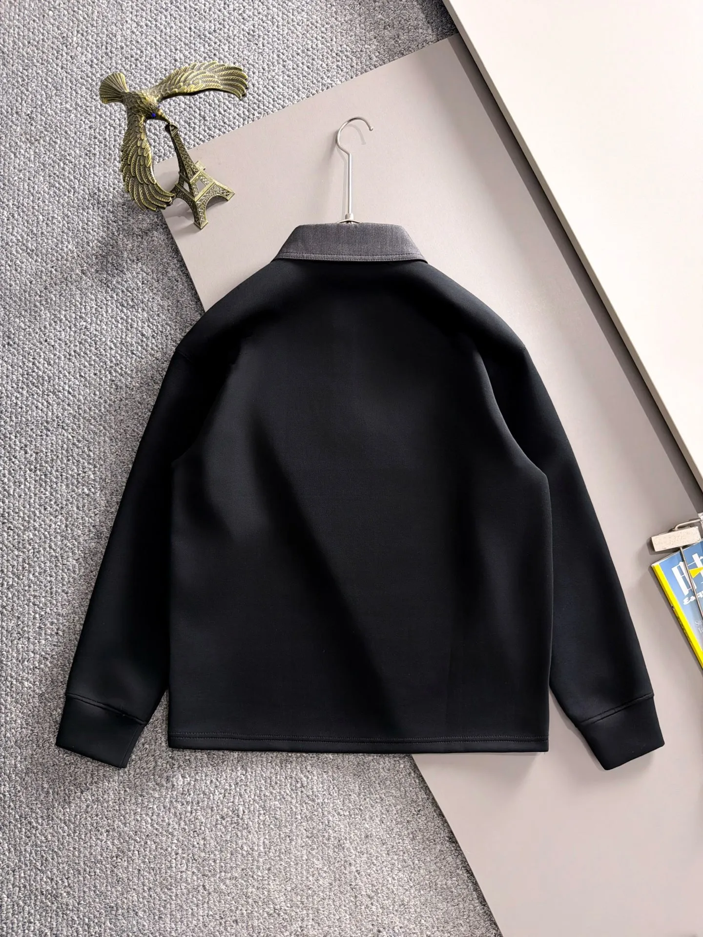 Balenciaga 2026 Long Sleeve Sweatshirts for Men and Women Same Style Many Stars Same Style, Top Original Version Feel Free to Compare 🆚The fabric is custom-dyed and lightly sprayed and distressed. The fabric, material, and details are consistent with the original version. Special cotton and linen fabrics are used. The cost of the fabric is extremely expensive. It is twice as expensive as pure cotton materials. We will do better at all costs. Three standards are complete. The comparison between non-market products and our fabrics is very different. Only the top version is made! Size: S-4XL